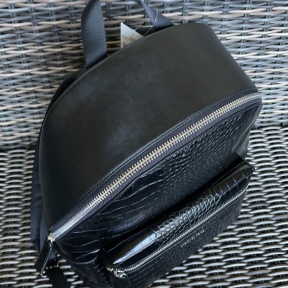 Michael Kors Cooper Men`s Backpack Black - Picture 13 of 16